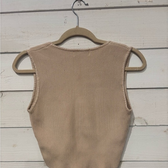 House of Harlow 1960 Tan Ribbed Crop Tank Top - Picture 5 of 9